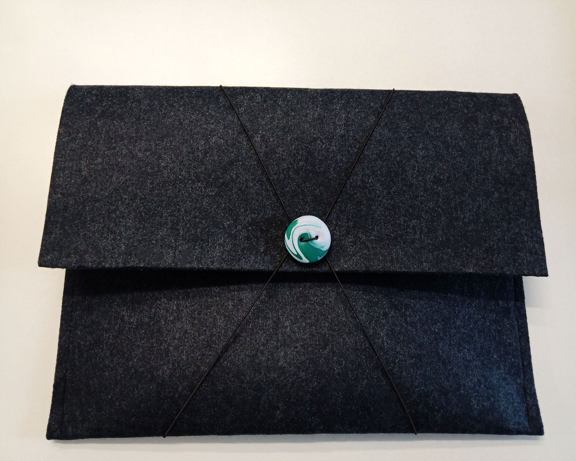 Textilarbeit Tabaktasche